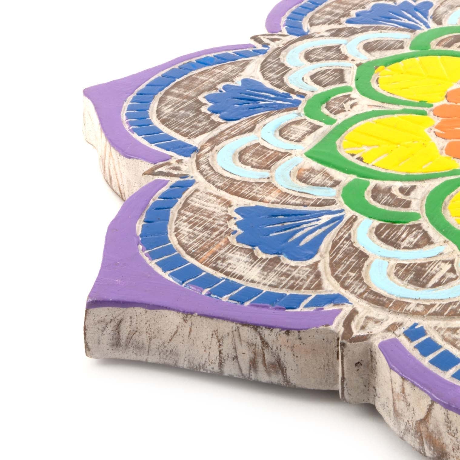 Plaque murale Chakra Mandala, bois d'albizia sculpté