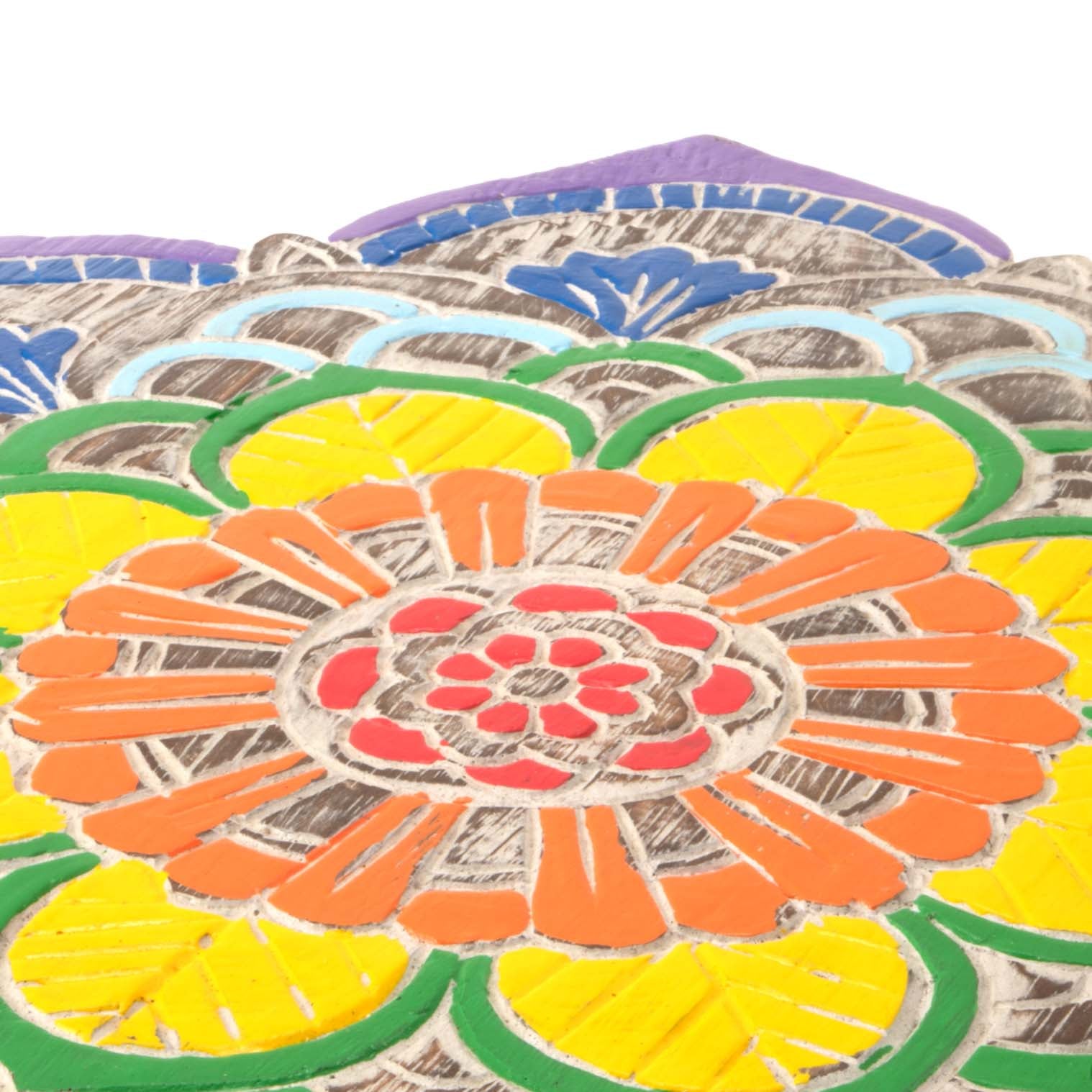 Plaque murale Chakra Mandala, bois d'albizia sculpté