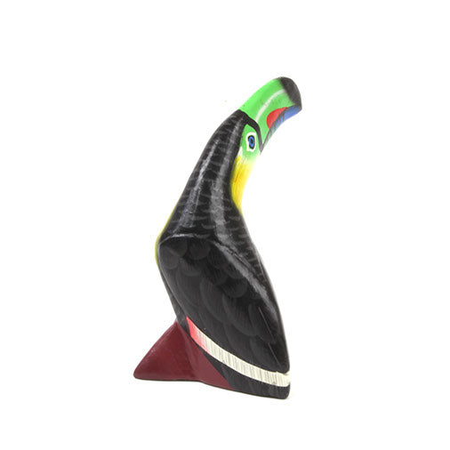 Toucan sculpté et peint