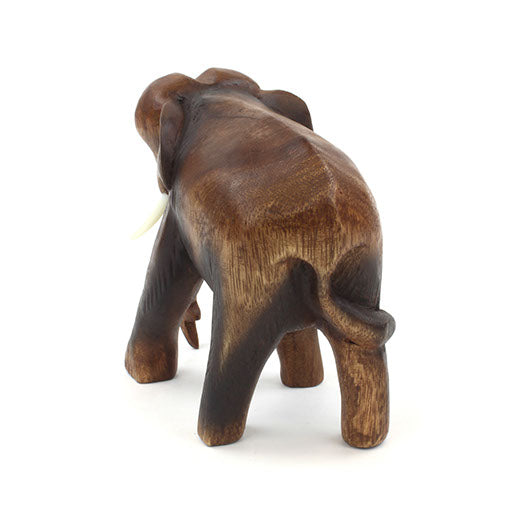 Éléphant en bois de Suar sculpté, Moyen