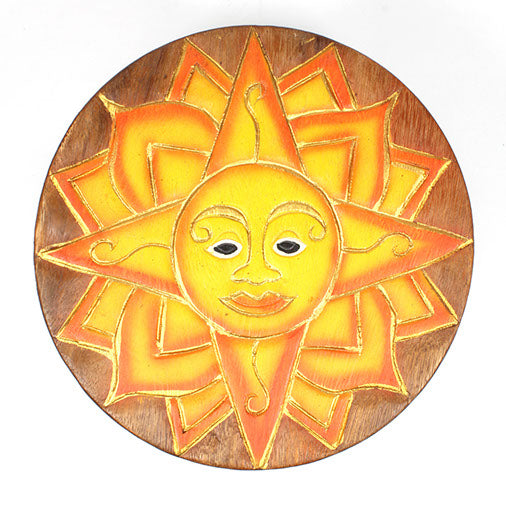 Tabouret en bois de Samanea sculpté à motif de soleil