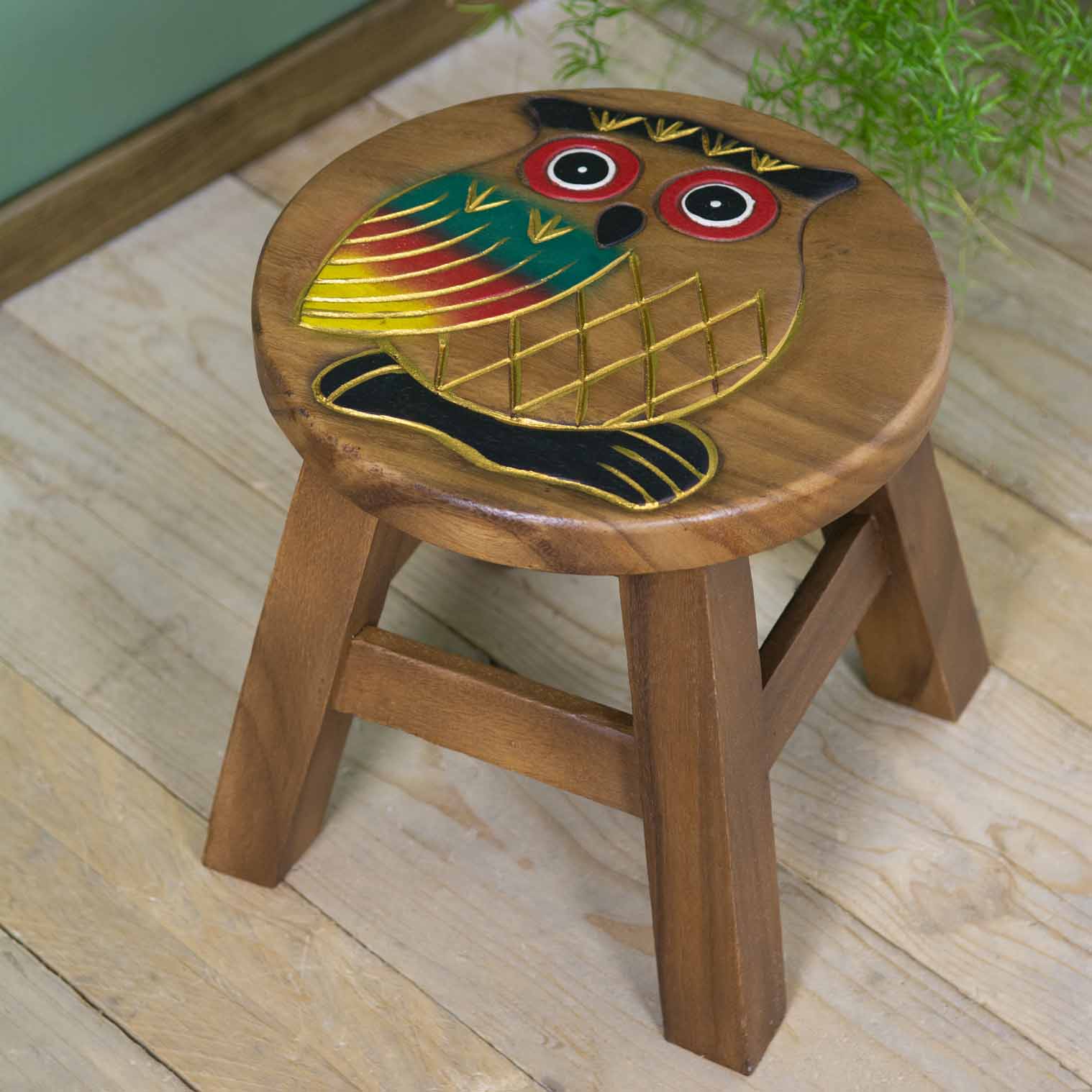 Tabouret en bois de raintree sculpté hibou