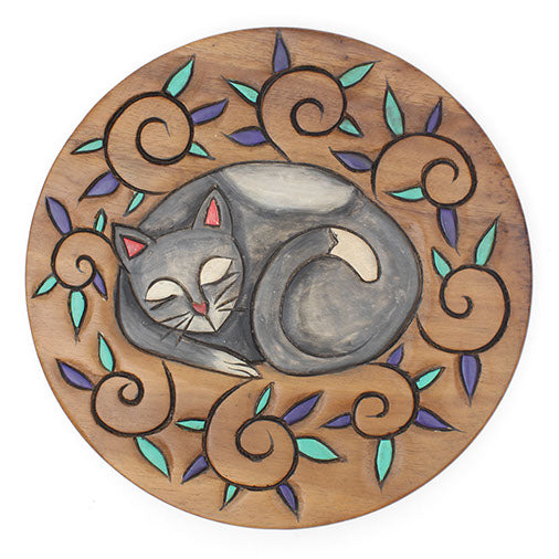 Tabouret en bois de raintree sculpté, chat recroquevillé