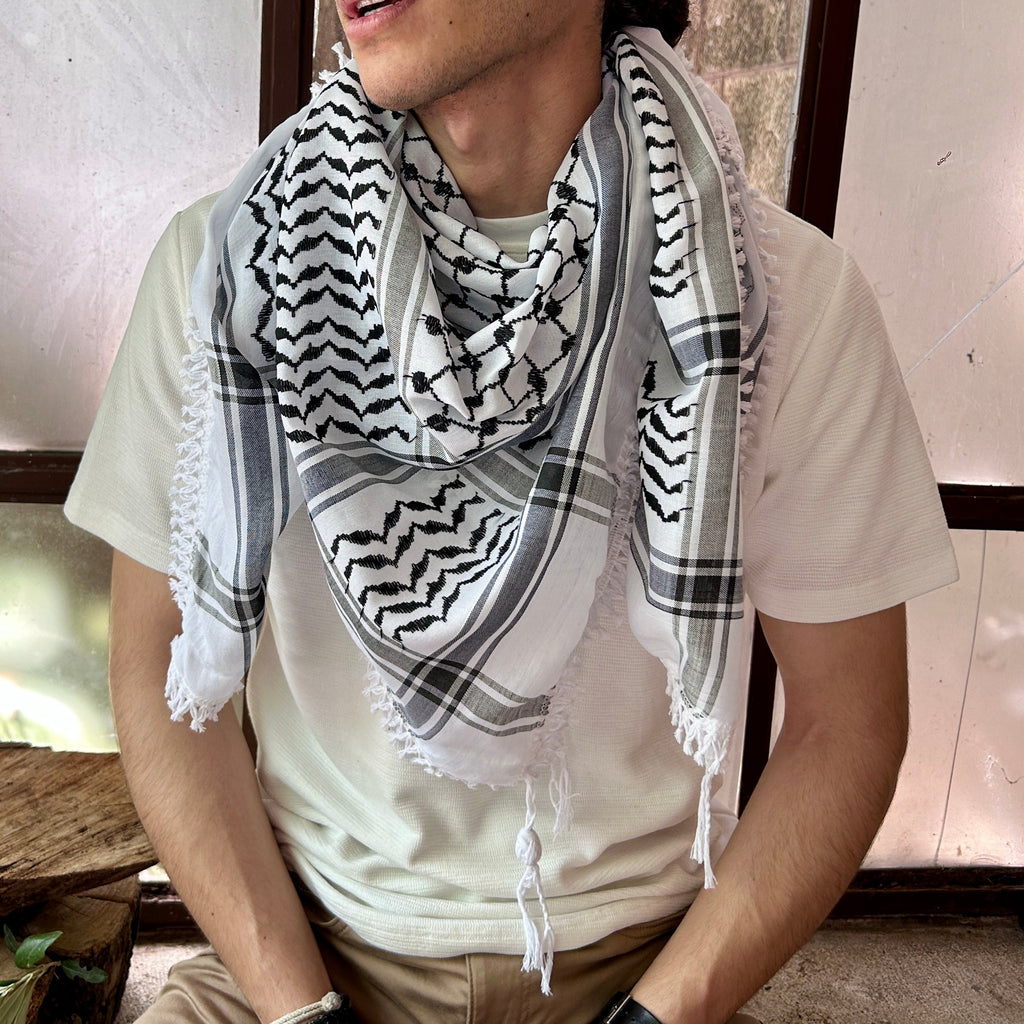 Traditional Keffiyeh in Arafat Style