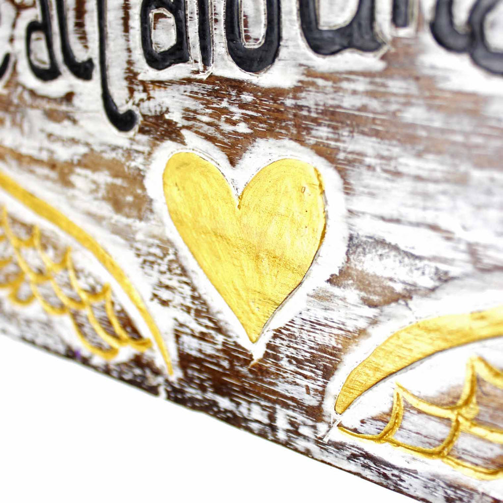 Les anges nous entourent, plaque à suspendre en bois sculpté