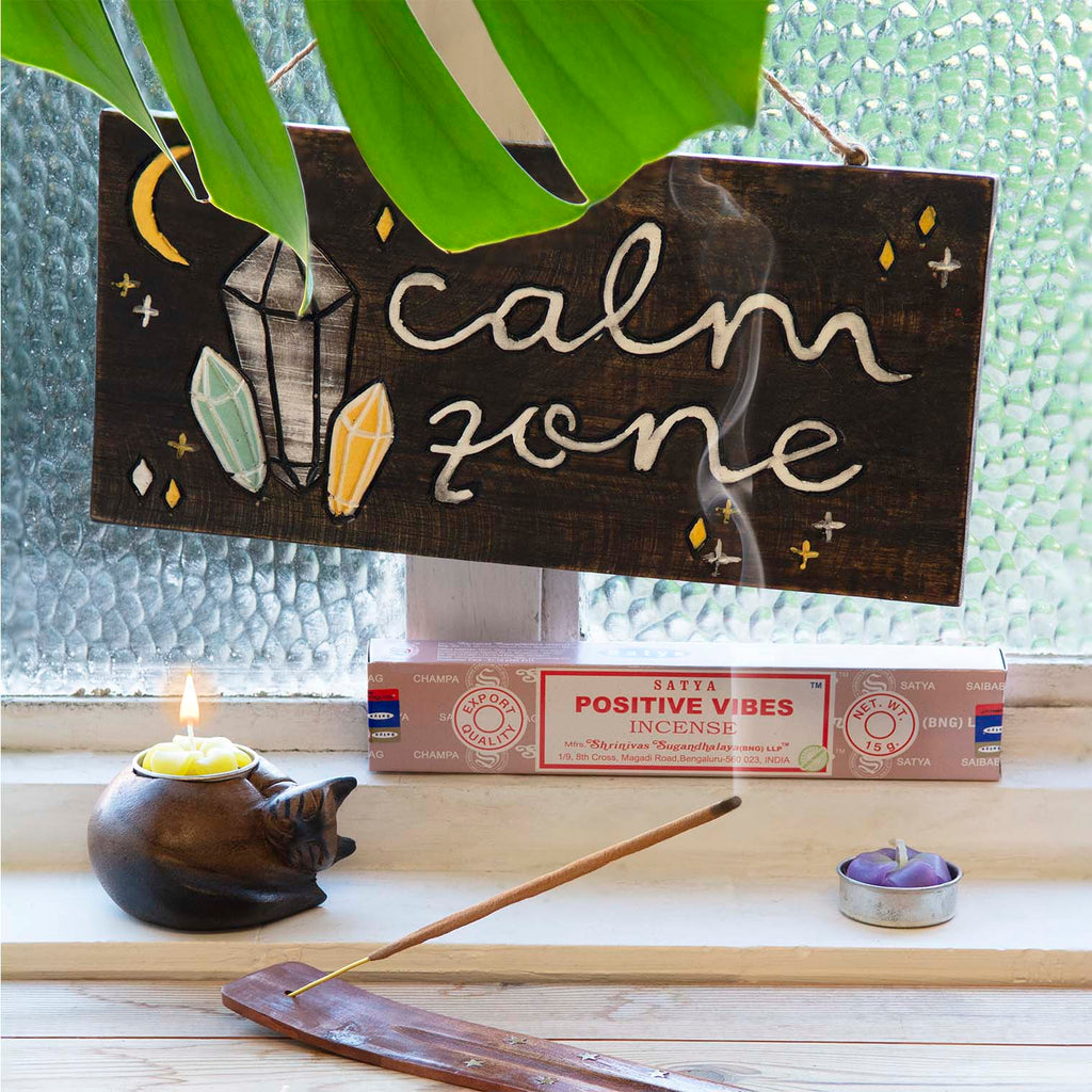 Plaque Murale en Bois Peinte à la Main – Zone de Calme