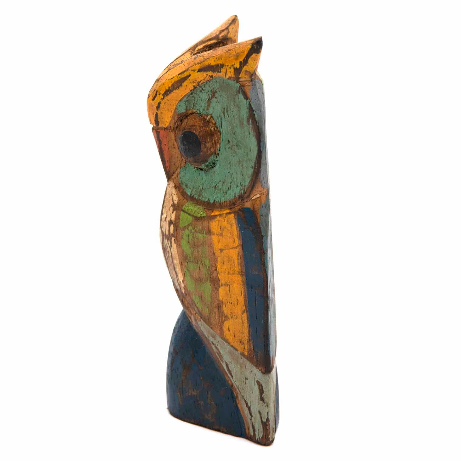 Hibou sculpté et peint rustique