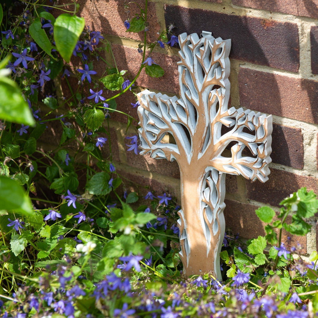 Plaque croix Arbre de Vie avec finition blanchie à la chaux
