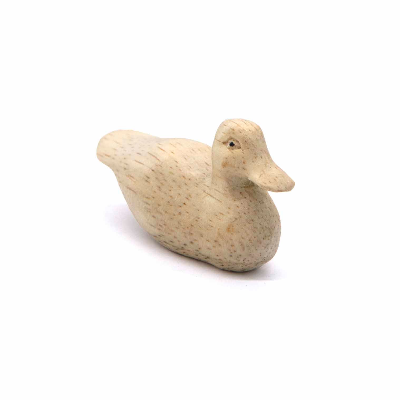 Sculpture de canard en bois d'Albizia