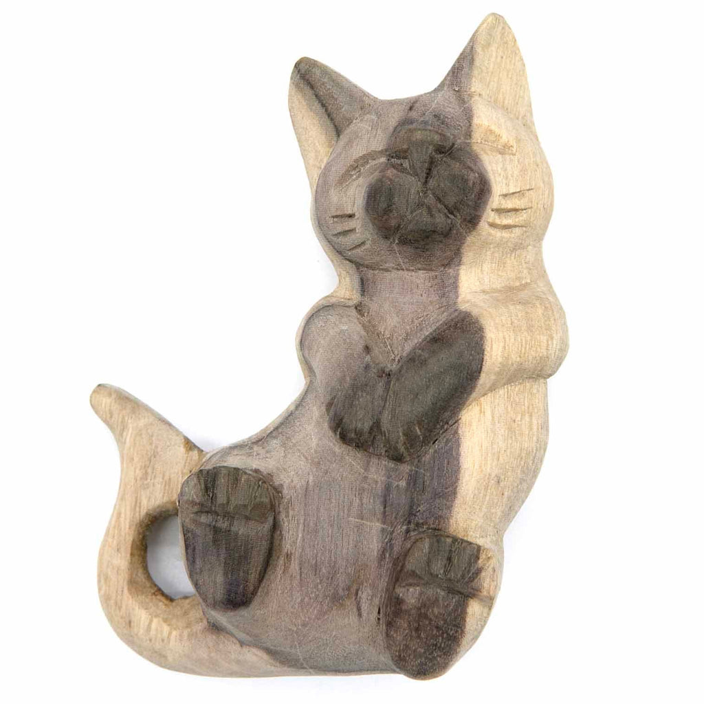 Jouer la sculpture de chat