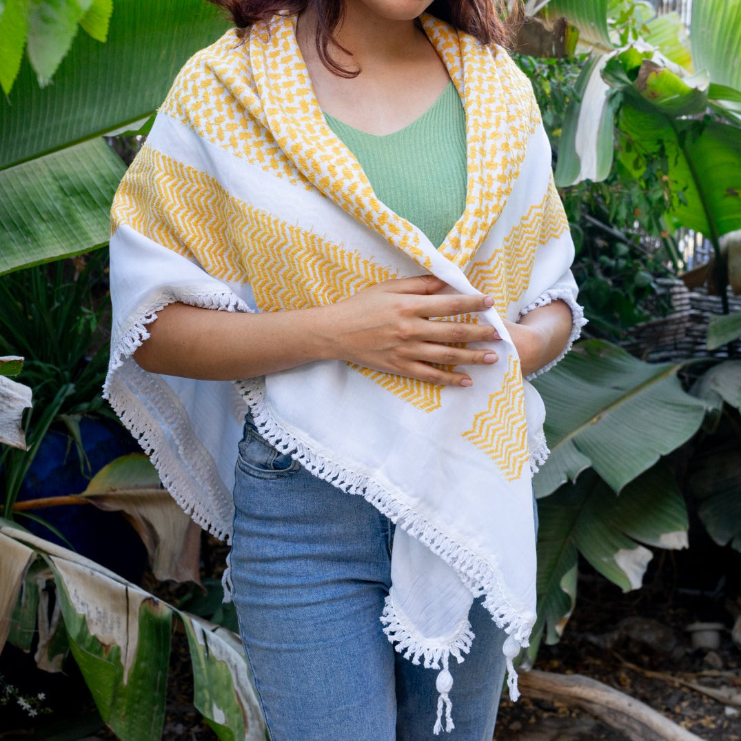 Traditional Keffiyeh in Yellow on White | Handwoven Scarf