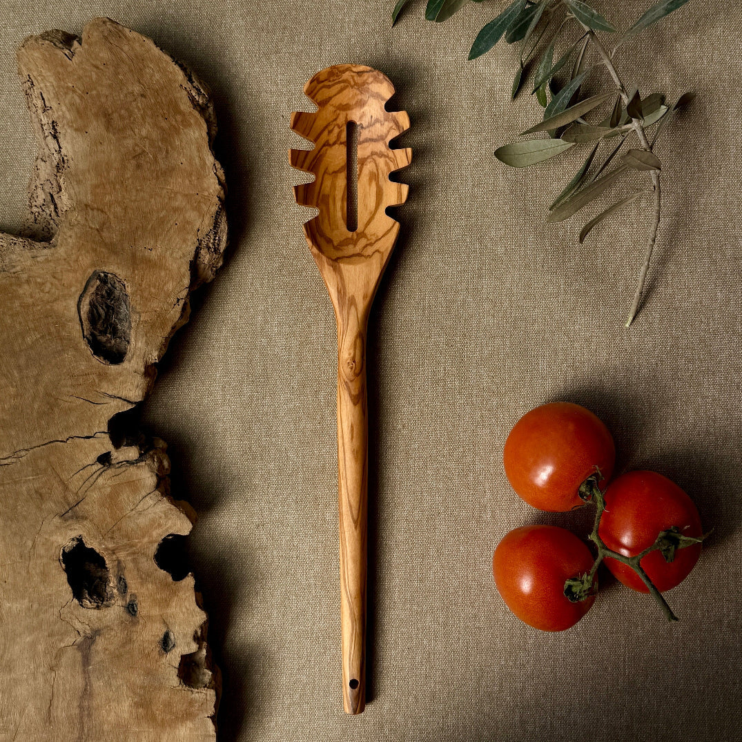 Pasta Spoon with Teeth in Olive Wood | Hand Crafted