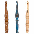 Crochet en bois 9 mm, manche sculpté
