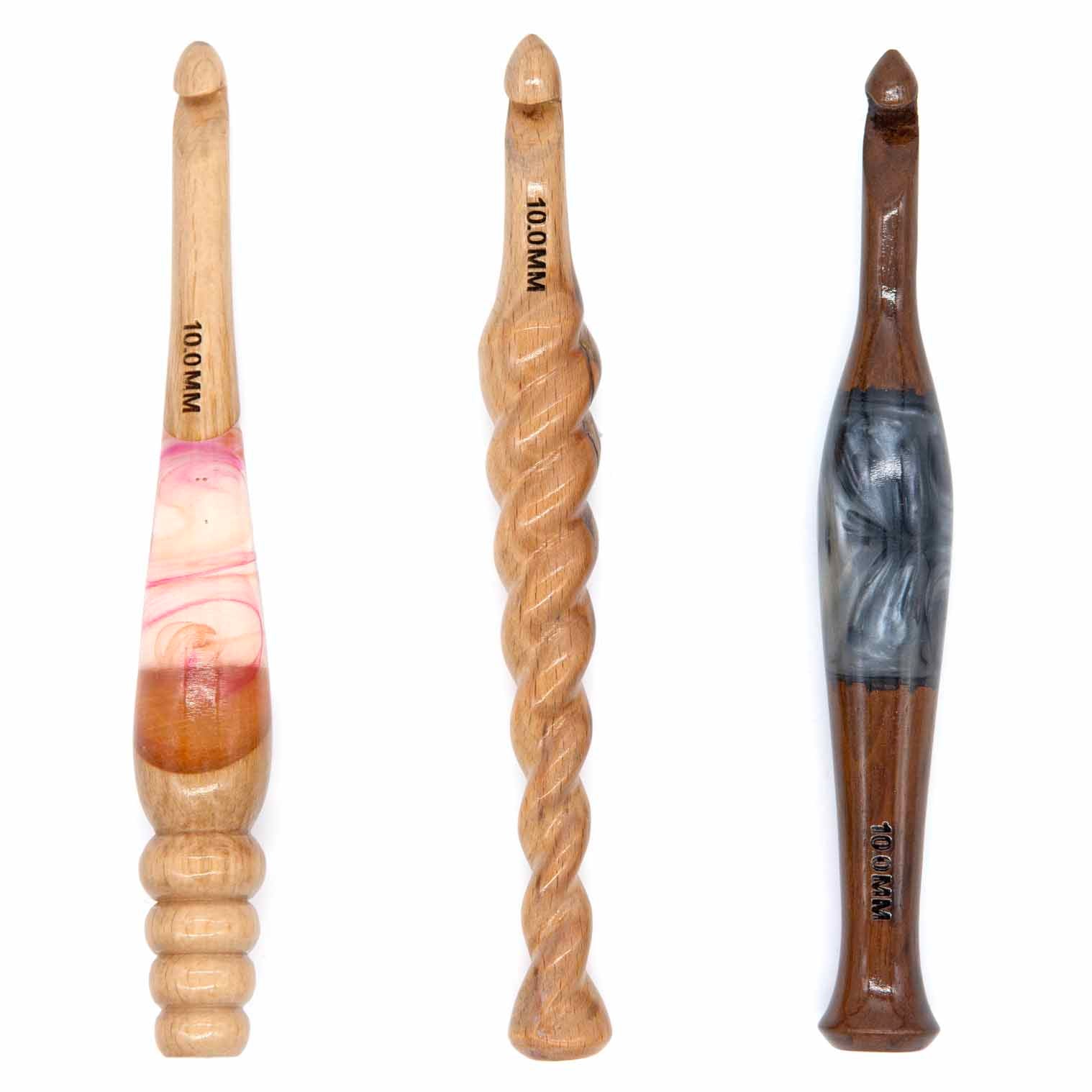 Crochet en bois 10mm, manche sculpté