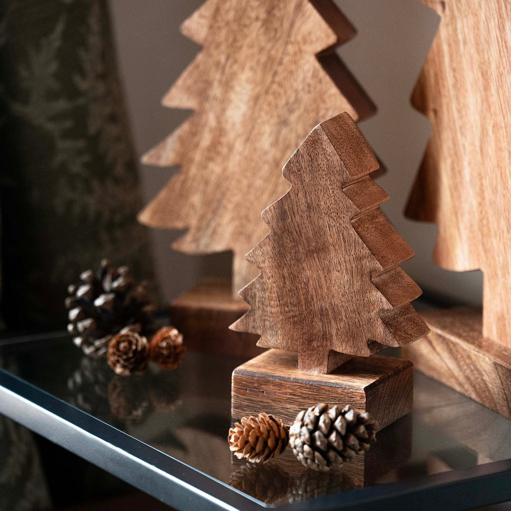 Sapin de Noël sculpté en bois de manguier, petit