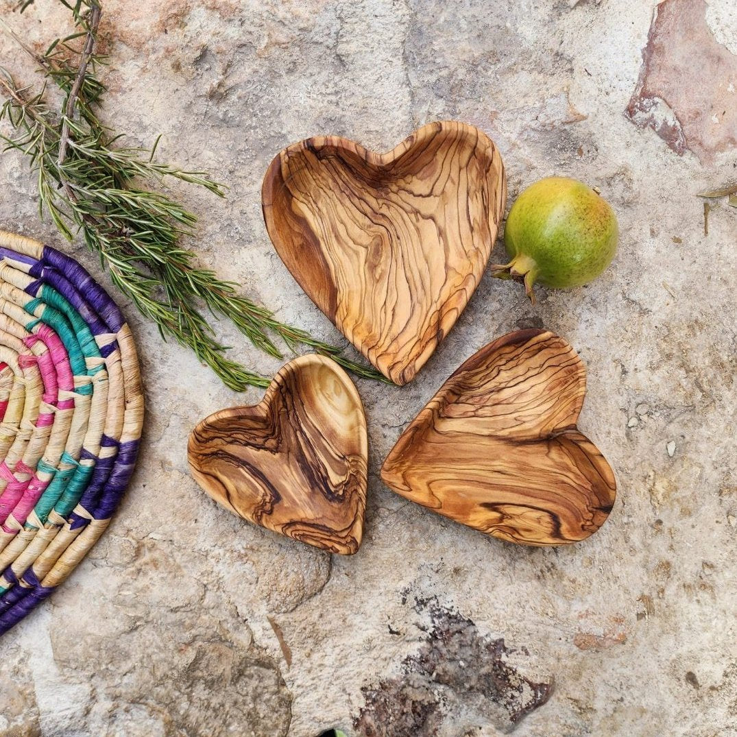 Olive Wood Heart Shaped Dish Set | 3 Stackable Bowls